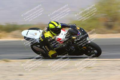 media/Apr-10-2022-SoCal Trackdays (Sun) [[f104b12566]]/Turn 3 Inside (1150am)/